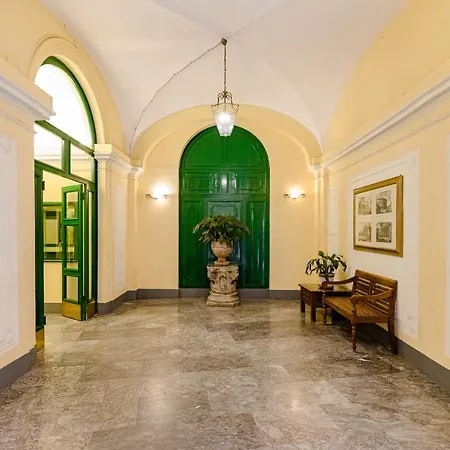 A World Aparts - 61 Margutta Apartment Rome