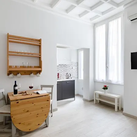 A World Aparts - 61 Margutta *